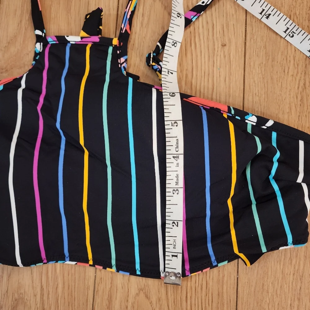 NWT Vera Bradley Reversible Bikini Top- Large
